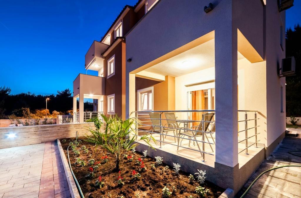 Apartments Hrvoje โวดีเซ ภายนอก รูปภาพ