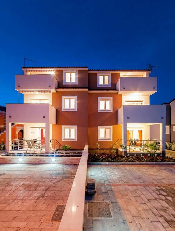 Apartments Hrvoje โวดีเซ ภายนอก รูปภาพ