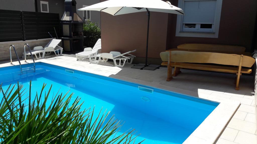 Apartments Hrvoje โวดีเซ ภายนอก รูปภาพ